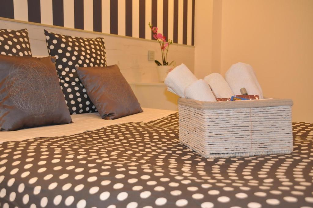 Hostal Mendoza Madrid Buitenkant foto