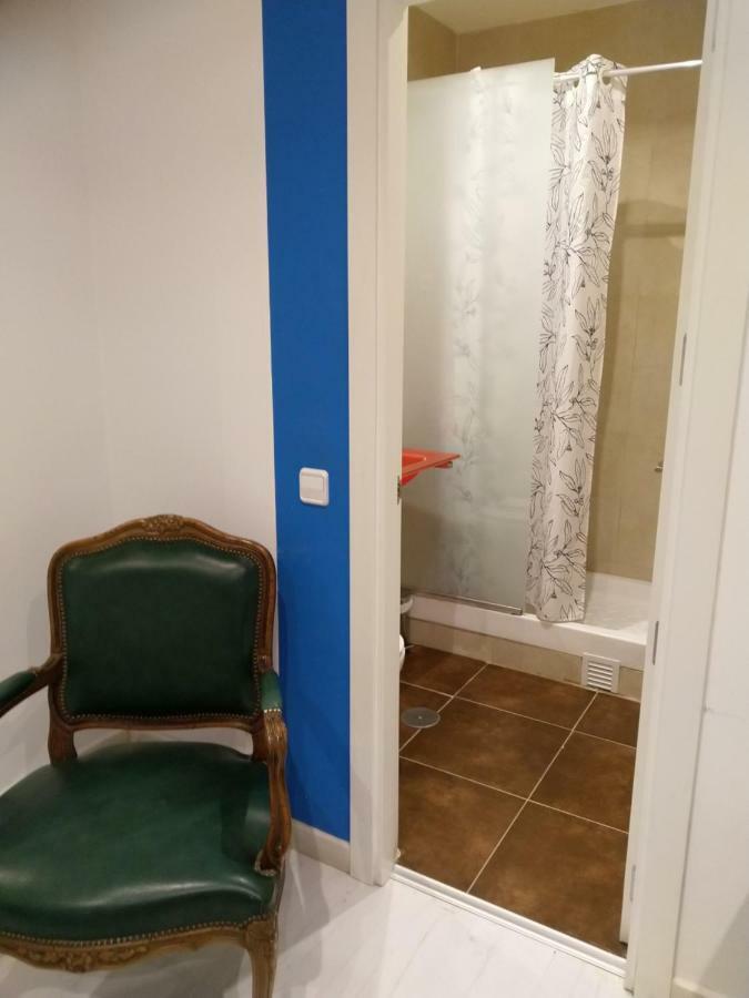 Hostal Mendoza Madrid Buitenkant foto